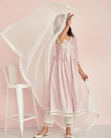 Soha Ali Khan in Amaira Kurta Set