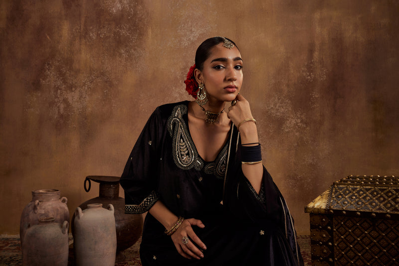 Razia Black Kurta Set
