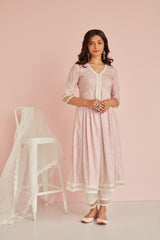 AMAIRA KURTA