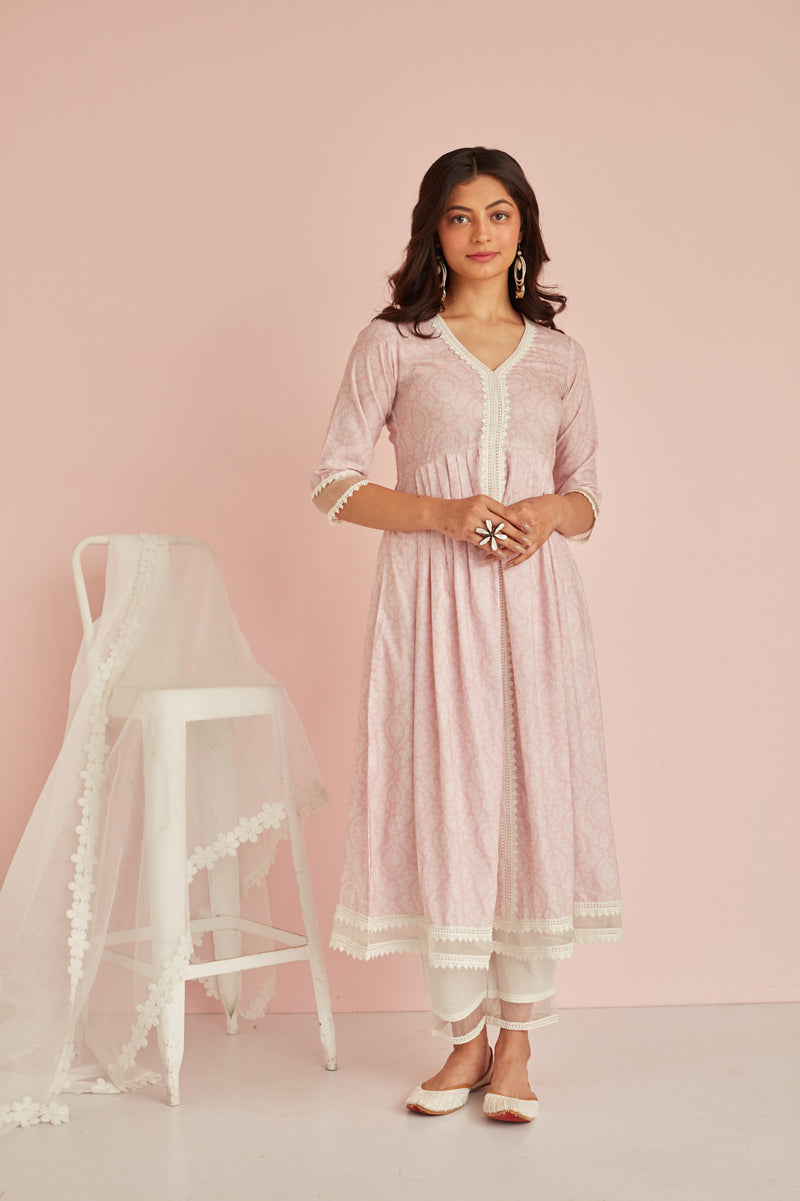 AMAIRA KURTA