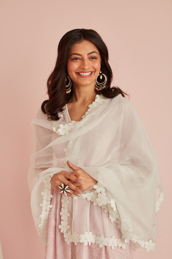 AMAIRA DUPATTA