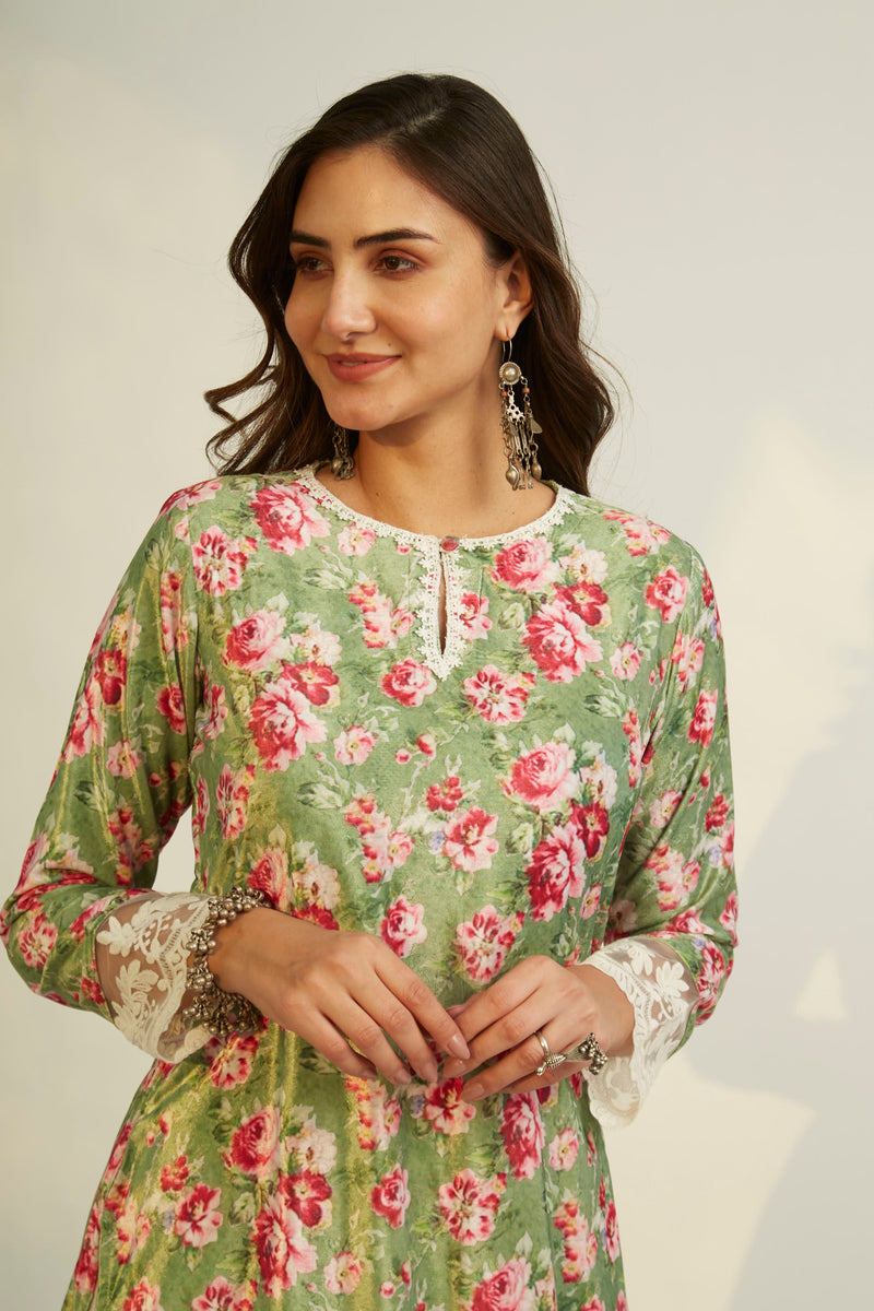 HAYAT VELVET KURTA