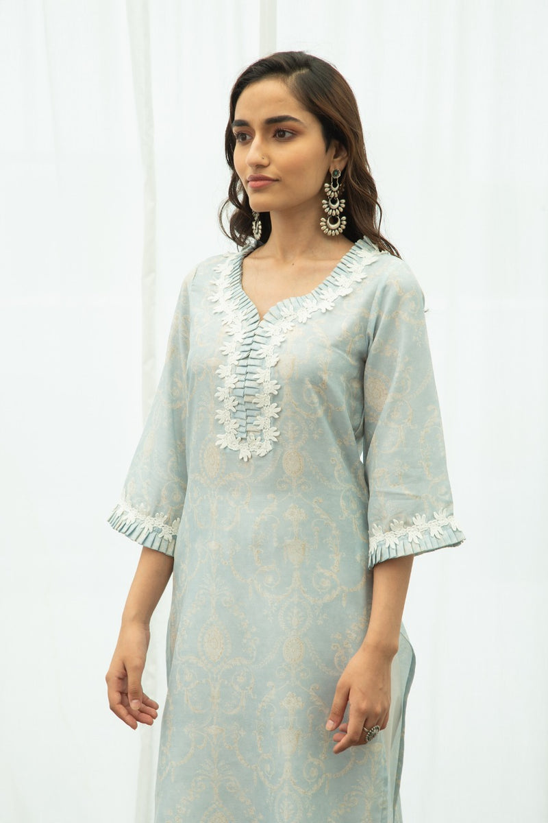 NAZIA KURTA