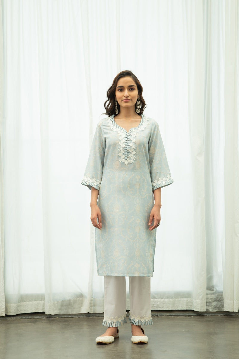 NAZIA KURTA
