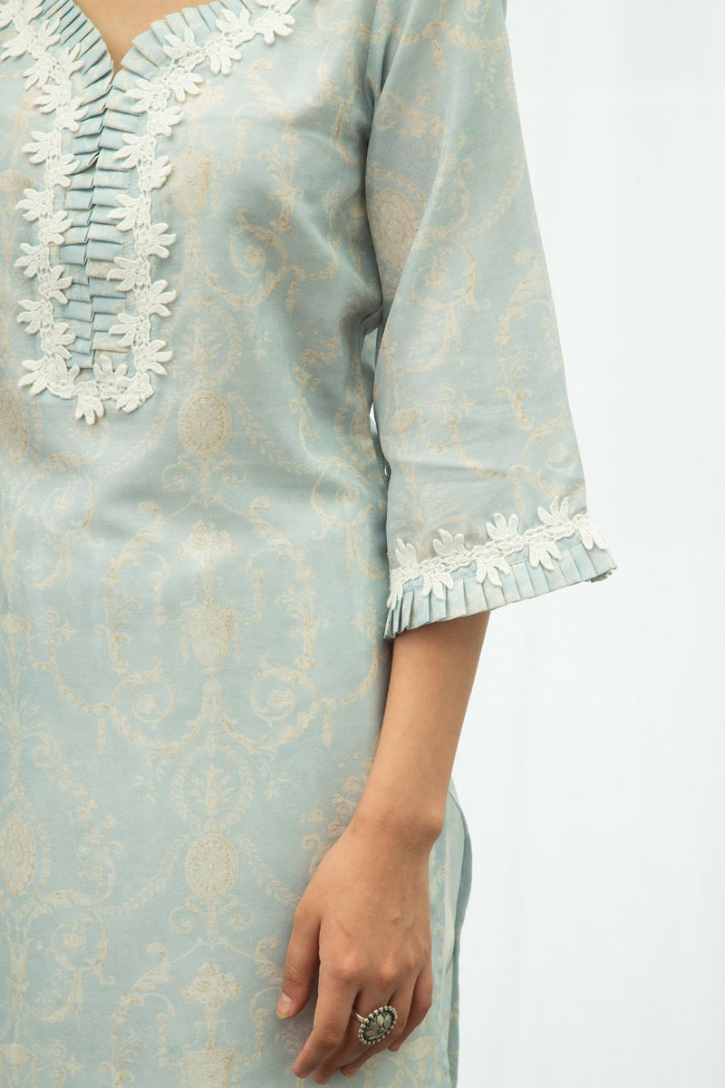NAZIA KURTA