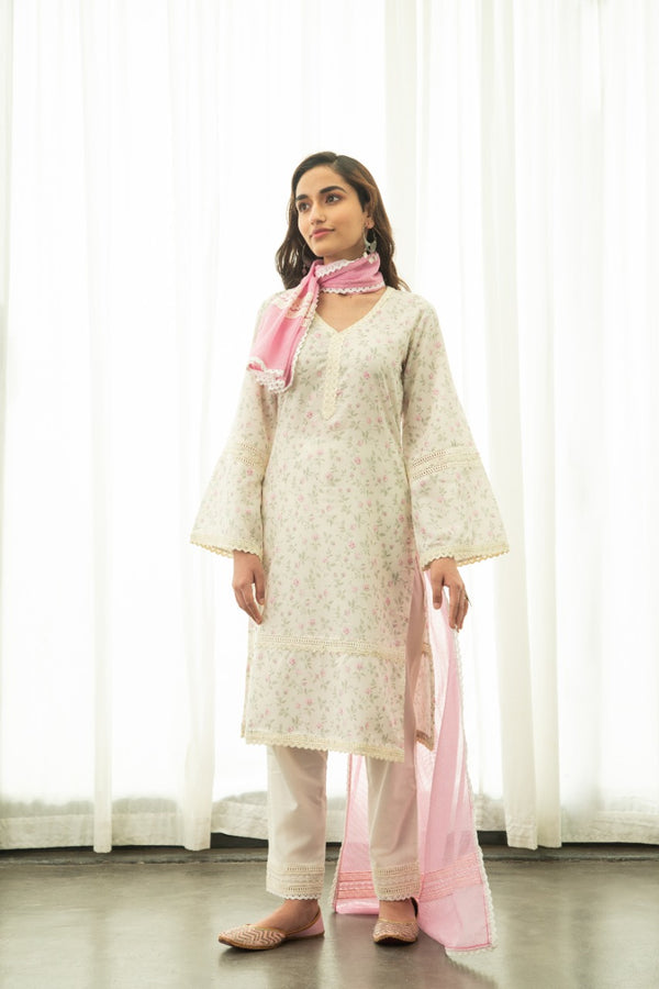 SAIRA KURTA SET