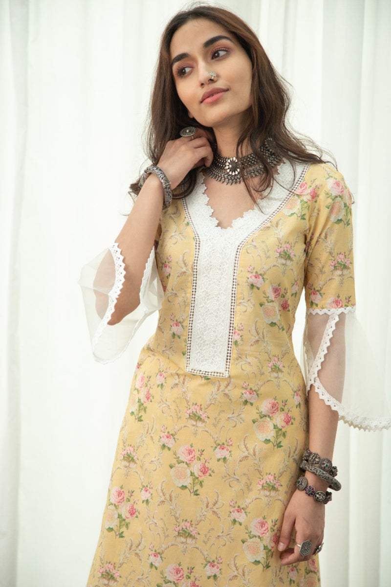 ZOYA KURTA