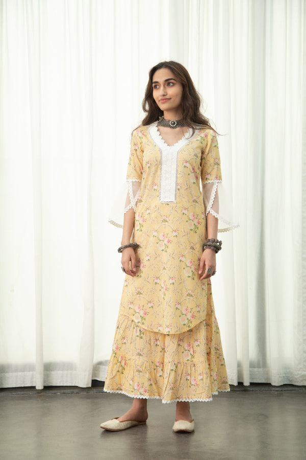 ZOYA KURTA