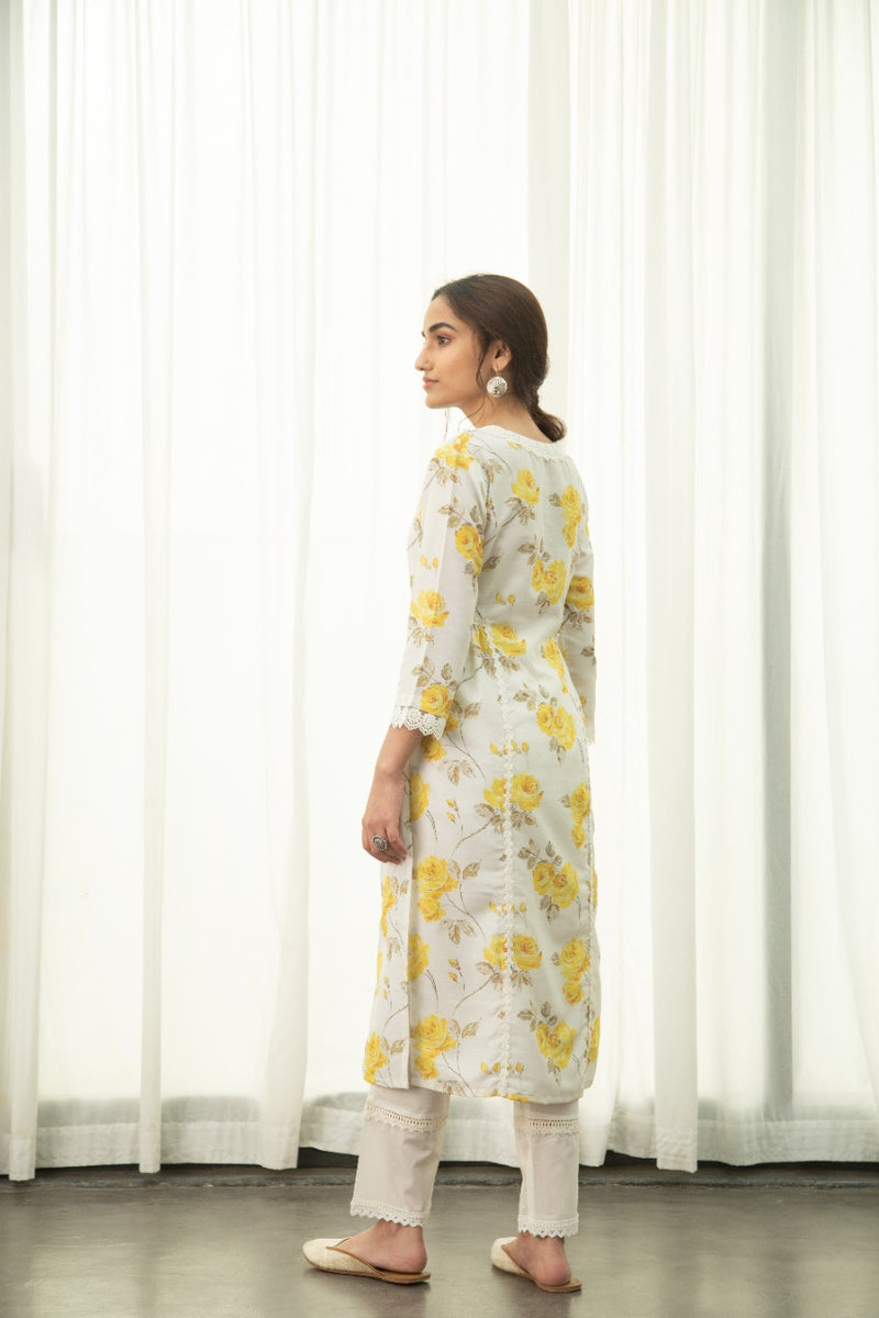 YASMIN KURTA