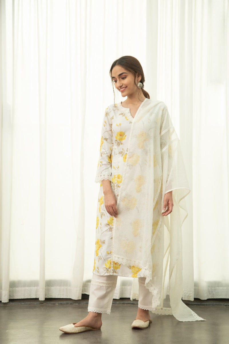 YASMIN DUPATTA
