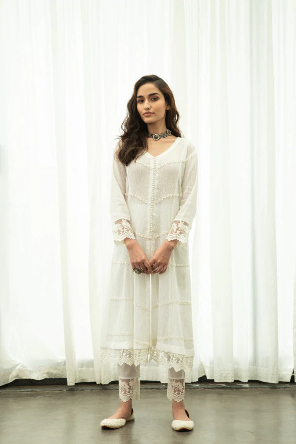 Komal Pandey in Mahjabeen Kurta Set