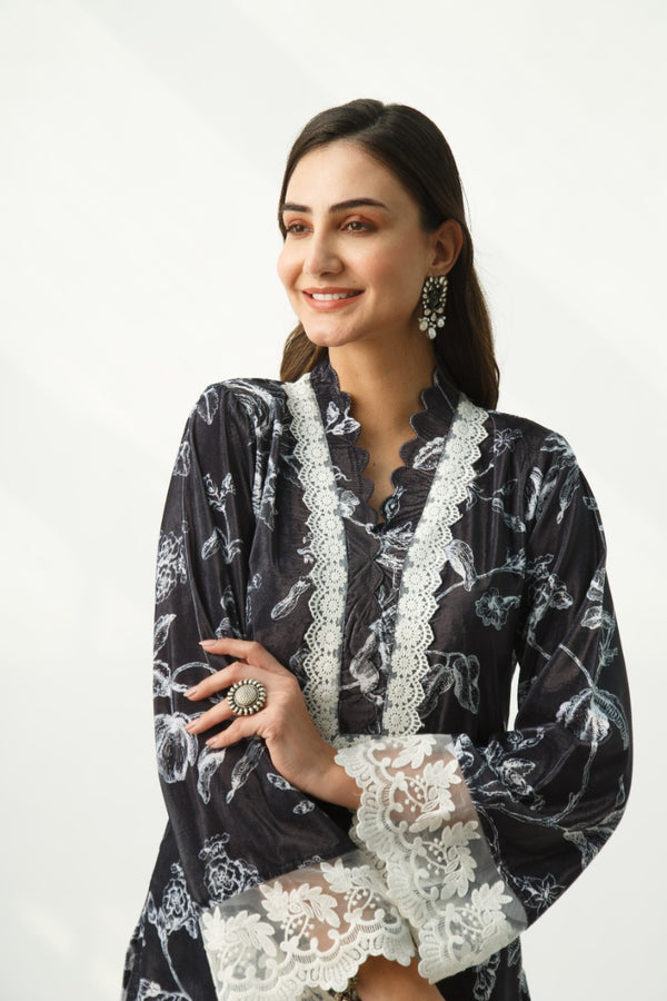 Parsia Black Velvet Kurta Set