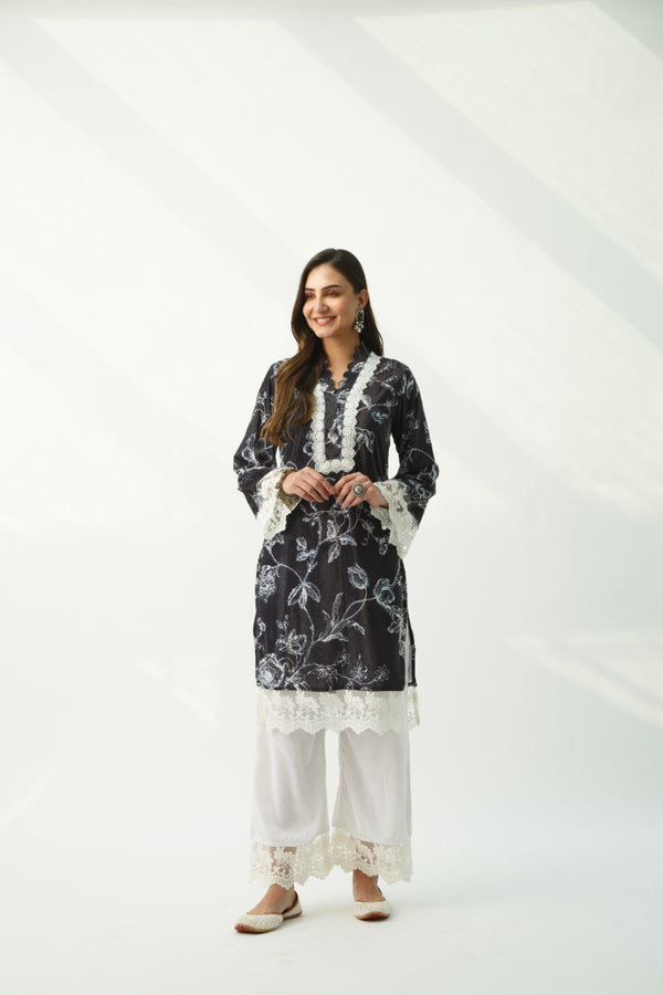 Parsia Black Velvet Kurta Set