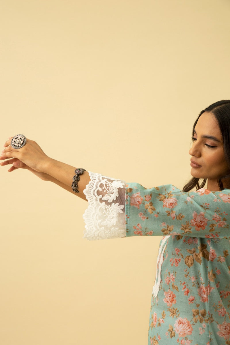 Aiba Kurta