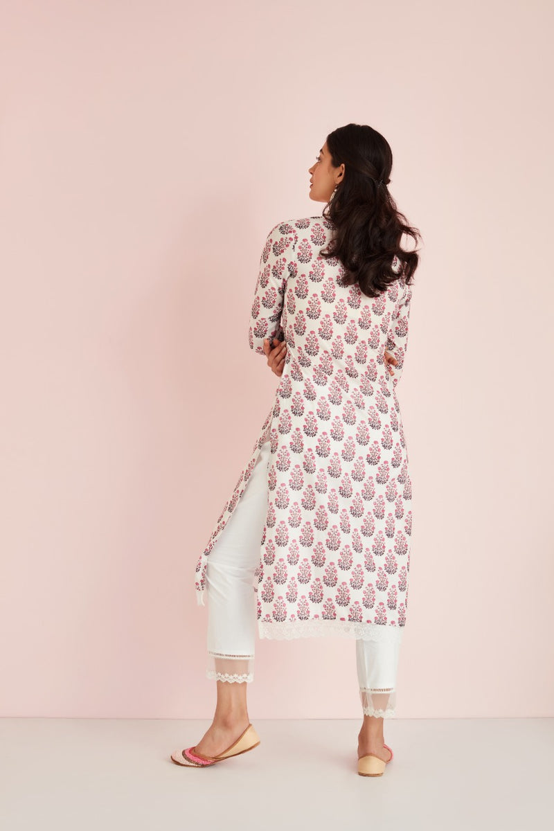 INAAYAT KURTA SET