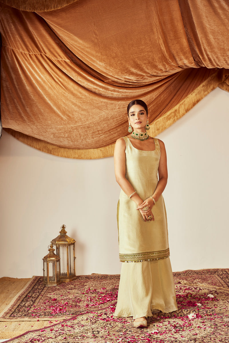 Nisa Kurta Set