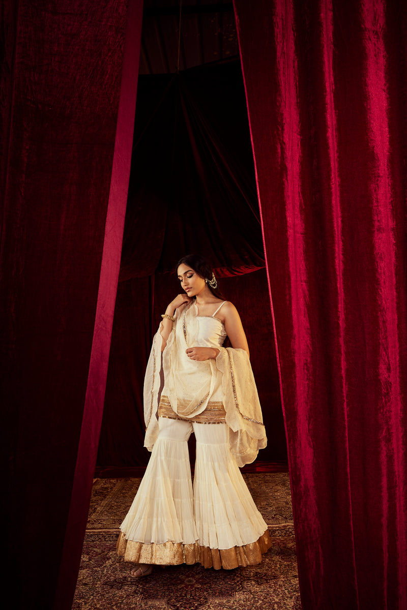 Shahina Dupatta